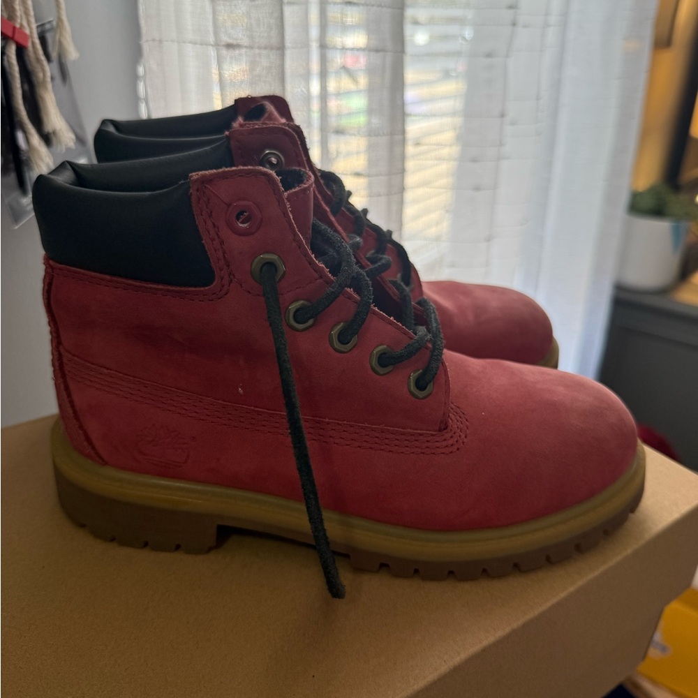 Timberland Cherry Lace-Up Boots - Picture 2 of 8